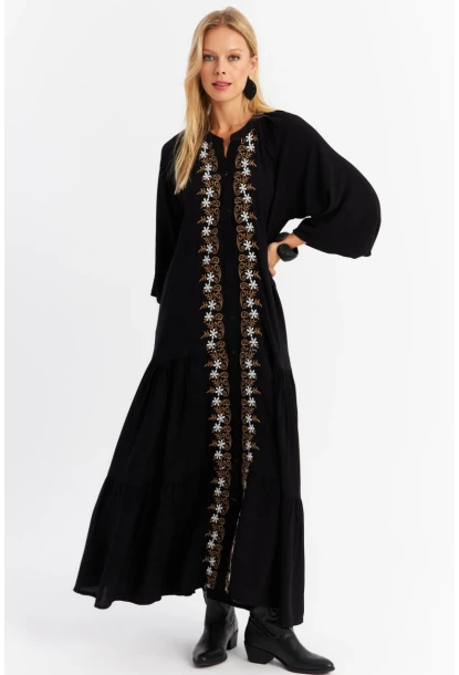 Kadın Siyah Nakışlı Volanlı Maxi Elbise MALO8