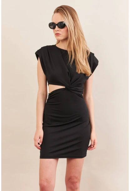 Kadın Siyah Omuzları Vatkalı Pencereli Mini Elbise İRE103
