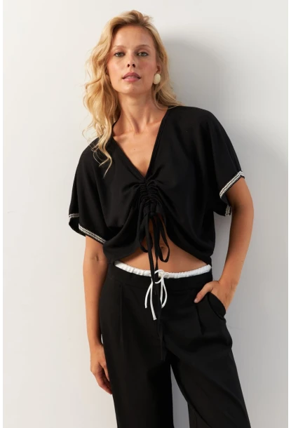 Kadın Siyah Önü Büzgülü Bluz XL2039