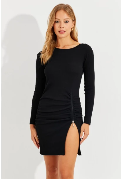 Kadın Siyah Önü Büzgülü Fermuarlı Kaşkorse Mini Elbise EY2561