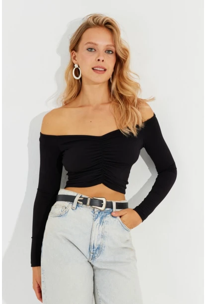 Kadın Siyah Önü Büzgülü V Yaka Crop Bluz B1977