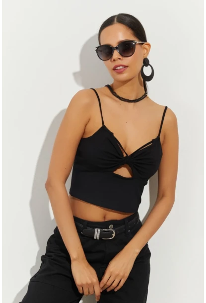 Kadın Siyah Pencereli Crop Bluz B2441