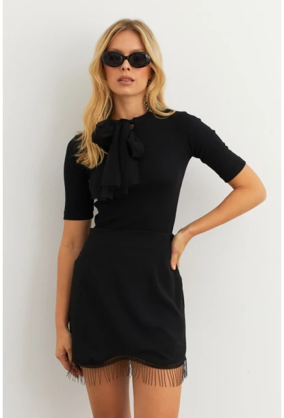 Kadın Siyah Püskül Detaylı Mini Etek KED24013