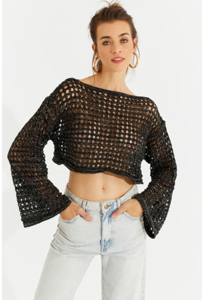 Kadın Siyah Simli Ajurlu Triko Kısa Bluz YV141