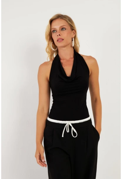 Kadın Siyah Sırtı Açık Çıtçıtlı Body LPP1295