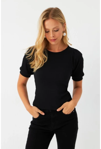 Kadın Siyah Sırtı Fiyonklu Kaşkorse Bluz EY2996