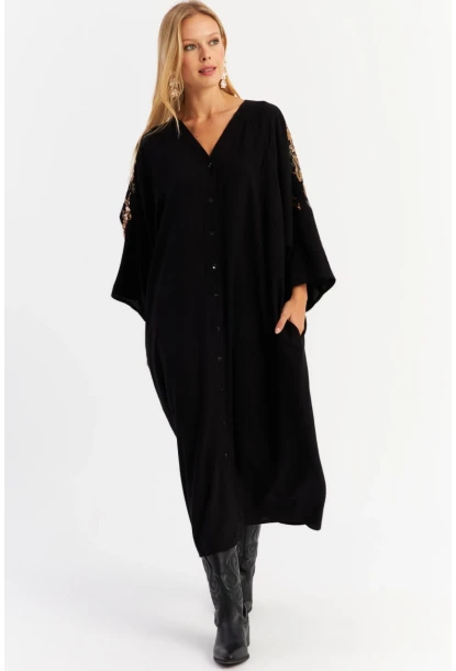 Kadın Siyah Sırtı Nakışlı Düğmeli Maxi Elbise ALO16