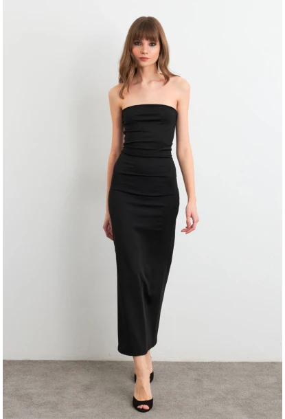 Kadın Siyah Straplez Yırtmaçlı Midi Elbise XC005