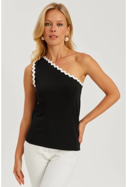 Kadın Siyah Tek Omuz Biyeli Bluz EY2792