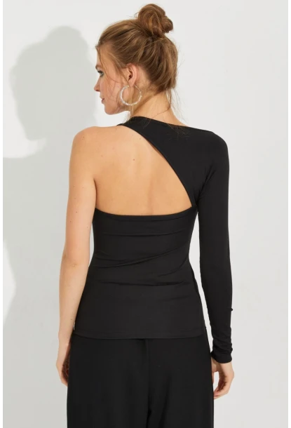 Kadın Siyah Tek Omuz Bluz EY2588
