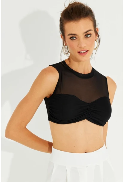 Kadın Siyah Tül Detaylı Crop Bluz YEL221241