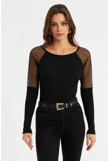 Kadın Siyah Tül Detaylı Kaşkorse Bluz EY2943