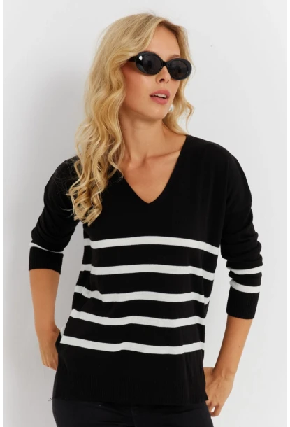 Kadın Siyah V Yaka Çizgili Triko Kazak YİL550