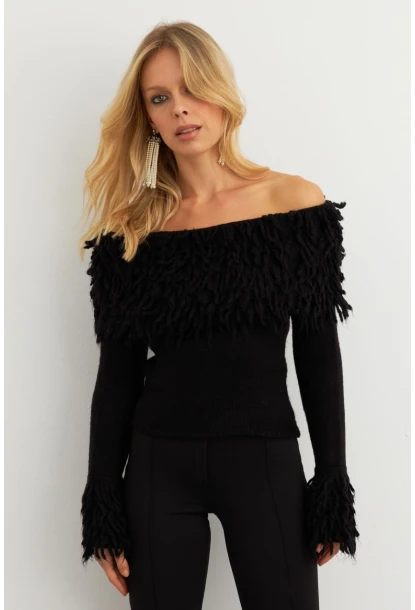 Kadın Siyah Yakası Sakallı Madonna Bluz KZ542