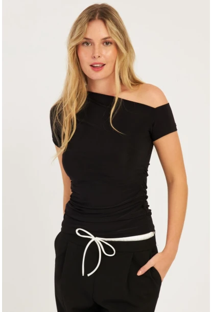 Kadın Siyah Yanları Büzgülü Bluz YZ1017