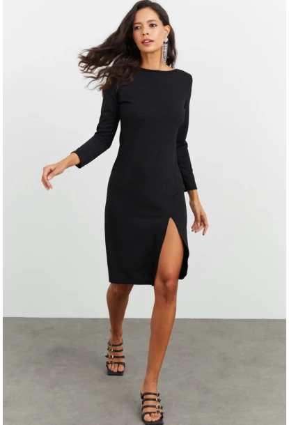 Kadın Siyah Yırtmaçlı Elbise BK1560