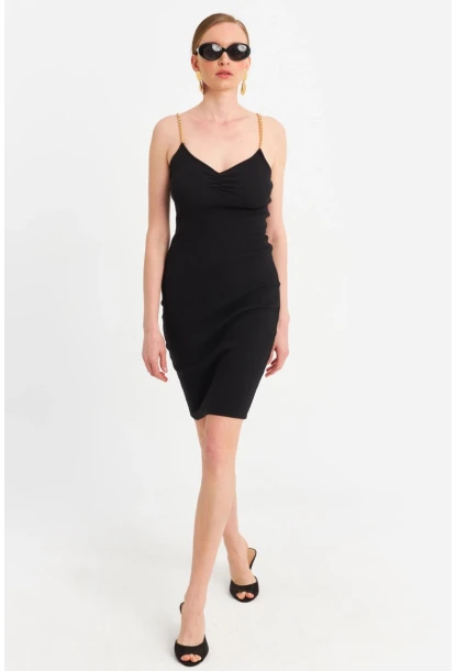 Kadın Siyah Zincir Askılı Kaşkorse Midi Elbise UR204