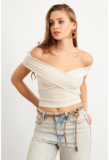 Kadın Vanilya Madonna Yaka Crop Bluz VA101