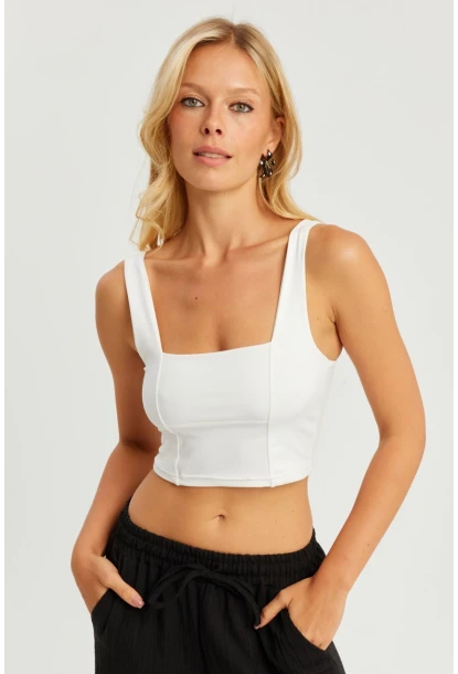 Kadın Beyaz Kare Yaka Crop Bluz CG348