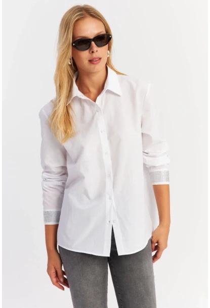 Kadın Beyaz Manşeti Taşlı Gömlek ZER415