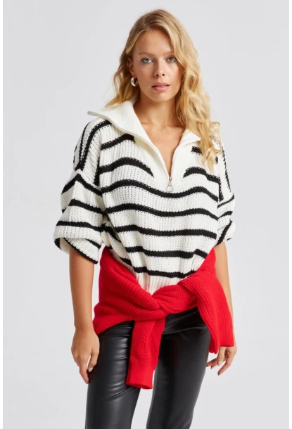 Kadın Beyaz-Siyah Fermuarlı Çizgili Kazak MSS133