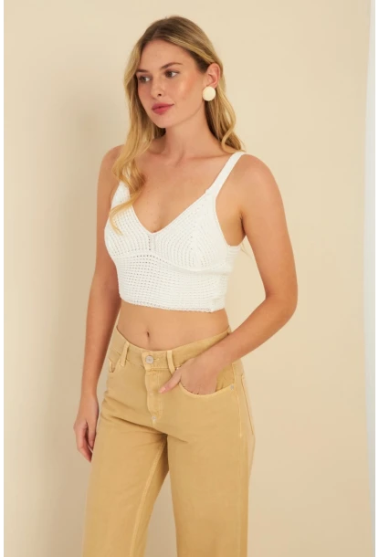 Kadın Beyaz Triko Crop Bluz KZ2507