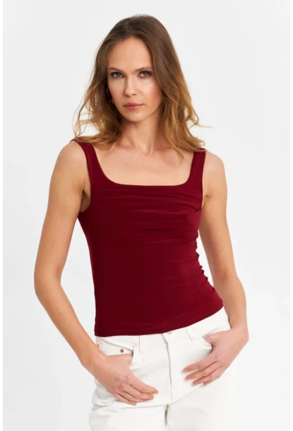 Kadın Bordo Degaje Yaka Askılı Atlet GÇ199