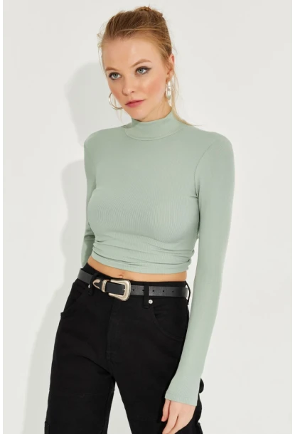 Kadın Çağla Yeşili Sırtı Düğümlü Kaşkorse Crop Bluz AYD254