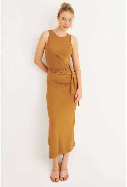Kadın Camel Büzgülü Kolsuz Midi Elbise TF75