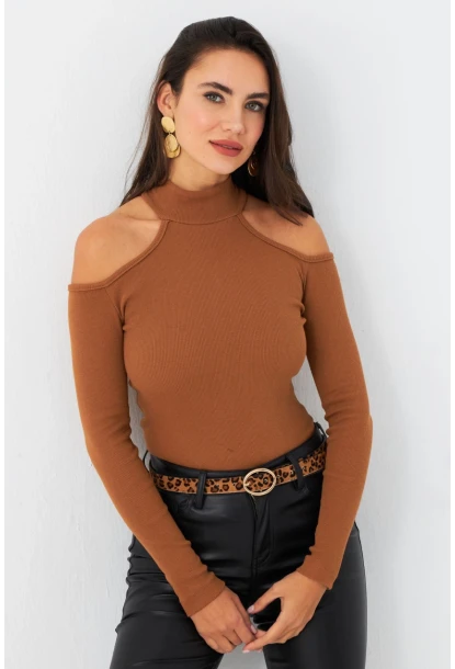 Kadın Camel Omuzları Açık Kaşkorse Bluz EY2590