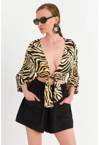 Kadın Camel-Siyah Önü Bağlamalı Crop Bluz TPG03