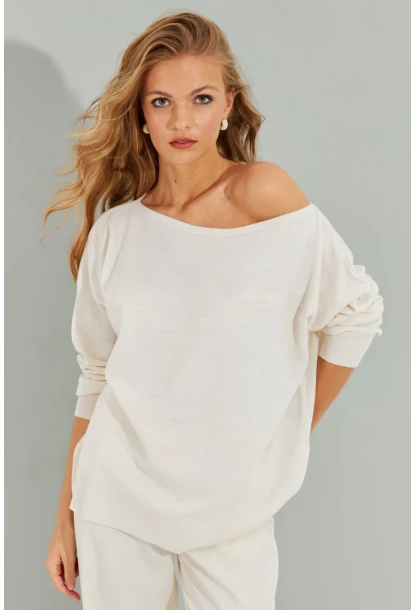 Kadın Ekru Düşük Omuz Triko Bluz YZ617