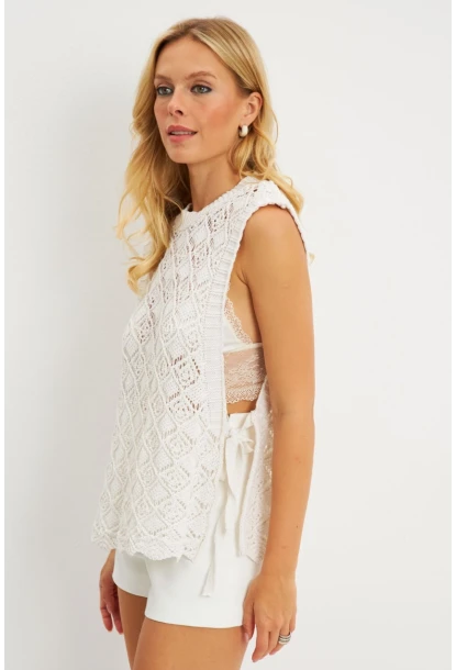 Kadın Ekru Yanları Bağlamalı Ajurlu Süveter YV226