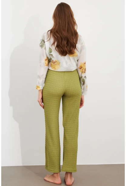 Kadın Fıstık Yeşil Gofre Pantolon ZH326