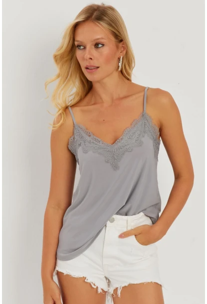 Kadın Gri Dantel Detaylı Atlet AYD265