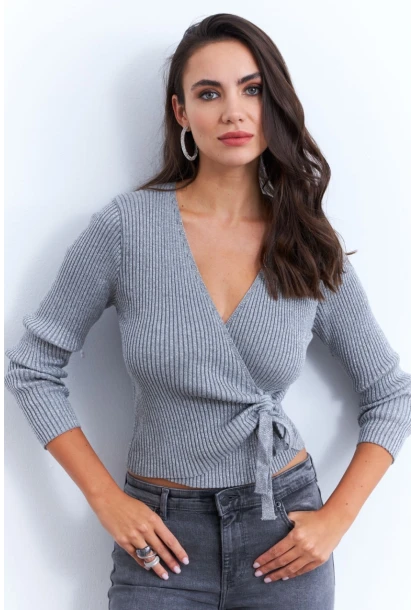 Kadın Gri Kruvaze Büzgülü Simli Bluz KED173