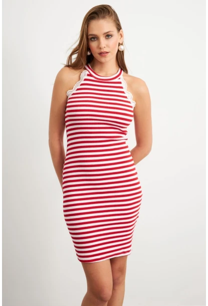 Kadın Kırmızı Dantel Detaylı Çizgili Midi Elbise MK36