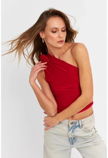 Kadın Kırmızı Gül Aksesuar Detaylı Crop Bluz ELT3925