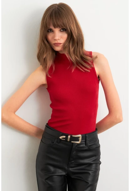 Kadın Kırmızı Kolsuz Bluz GA102