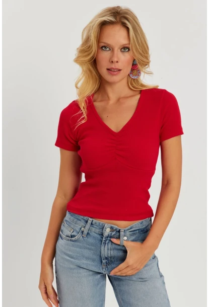 Kadın Kırmızı Önü Büzgülü V Yaka Bluz AYD309