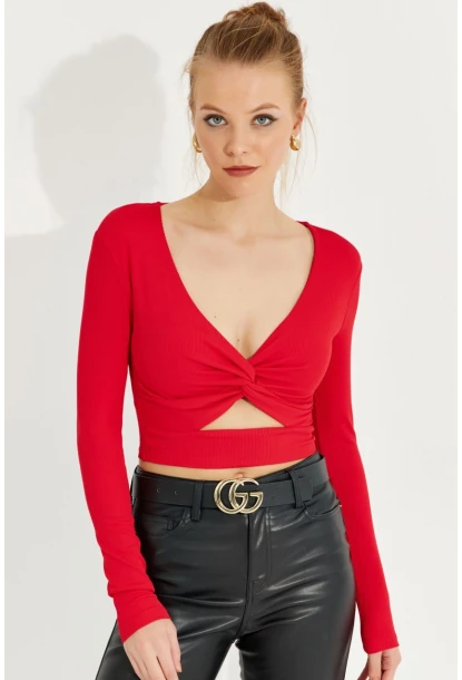 Kadın Kırmızı Önü Düğümlü Crop Bluz AYD244