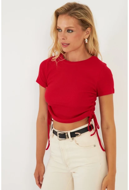 Kadın Kırmızı Yanları Büzgülü Kaşkorse Bluz AYD355