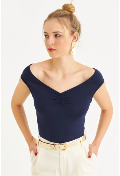 Kadın Lacivert Büzgülü Bluz EY3083