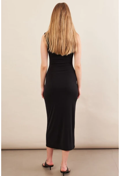 Kadın Siyah Aksesuarlı Büzgülü Midi Elbise İRE102