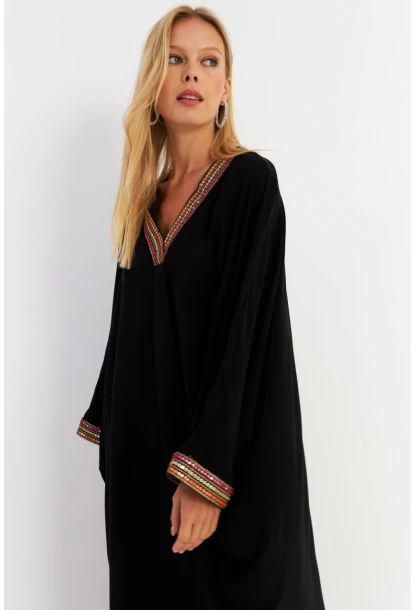 Kadın Siyah Aksesuarlı Şeritli Maxi Elbise MALO12