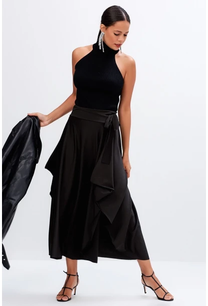 Kadın Siyah Asimetrik Etek LV52
