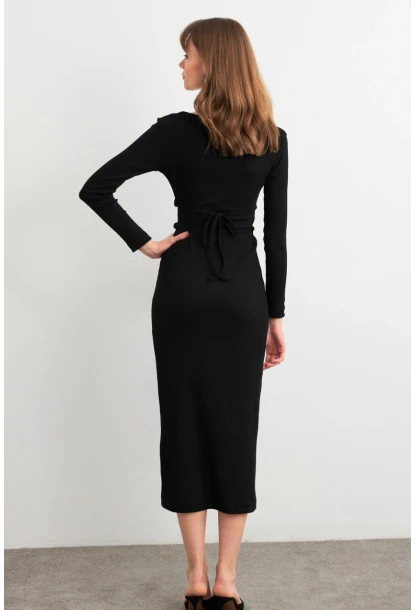 Kadın Siyah Bağlamalı Kaşkorse Midi Elbise EY3035