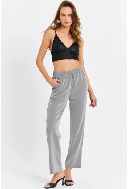 Kadın Siyah-Beyaz Beli Lastikli Çizgili Pantolon SE11