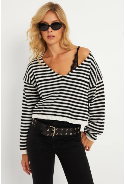 Kadın Siyah-Beyaz Çizgili Triko Bluz YV278