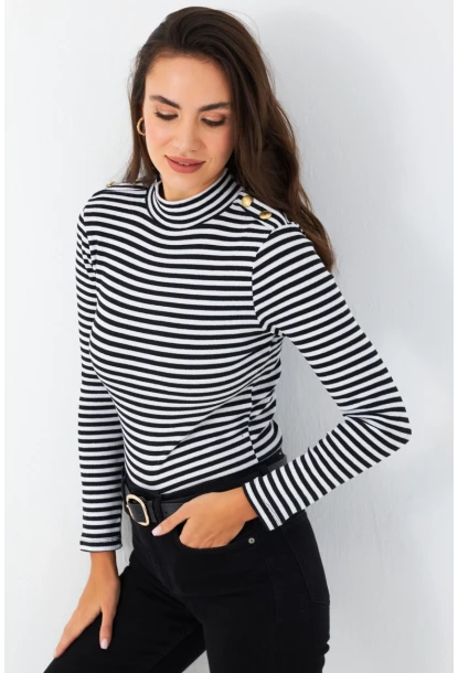 Kadın Siyah-Beyaz Düğme Detaylı Çizgili Bluz MAYD14